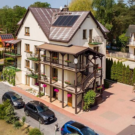 Sun & Wine Hotel Поберово Екстериор снимка