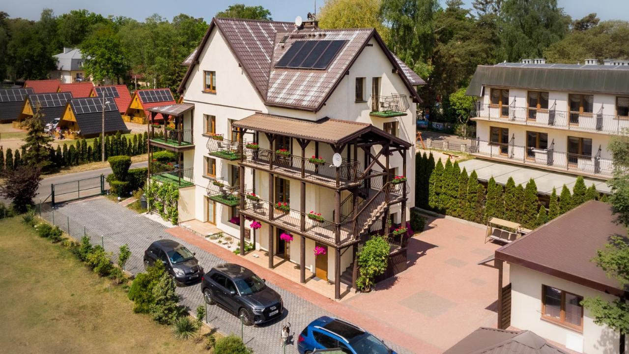 Sun & Wine Hotel Поберово Екстериор снимка