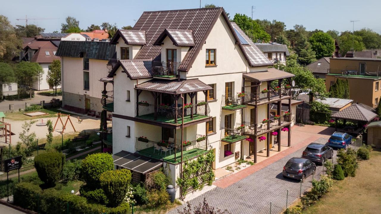 Sun & Wine Hotel Поберово Екстериор снимка